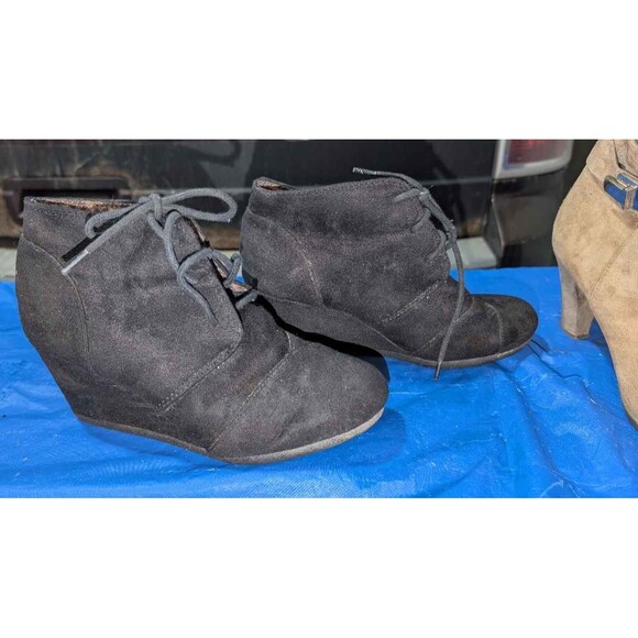 Women's sz 6 Cityclassified Black  Suede Lace Up Wedge Ankle Booties boots - Picture 10 of 10